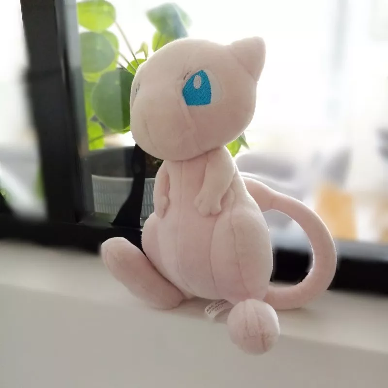 Peluche Pokémon Salamèche 20 cm Bandai : King Jouet, Peluches animaux et  autres Bandai - Peluches